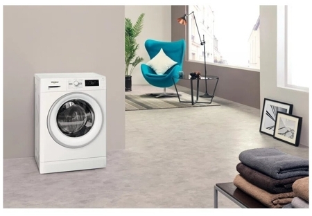 Стиральная машина Whirlpool FWSG 71083 W