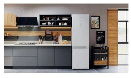 Холодильник Hotpoint Ariston HTW 8202I W