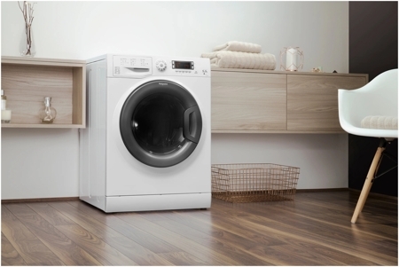 Стиральная машина Hotpoint-Ariston FDD 9640 B